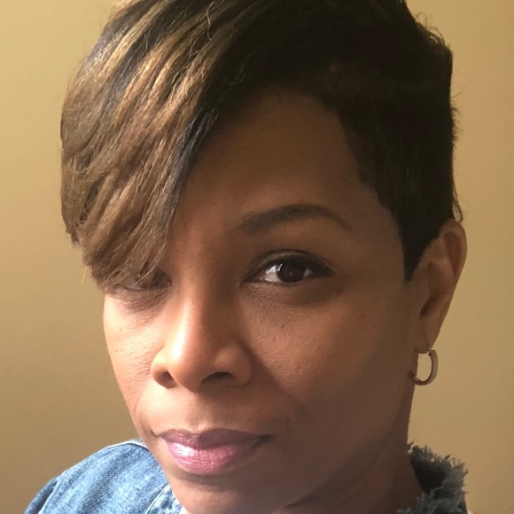 Meet your Posher, Rachel - Picture 1 of 1